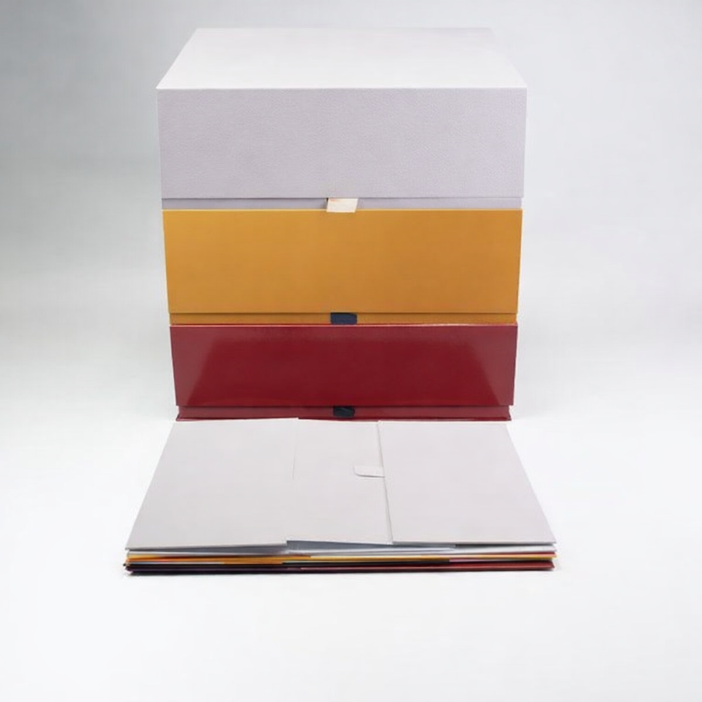 Collapsible storage box with custom logo printing